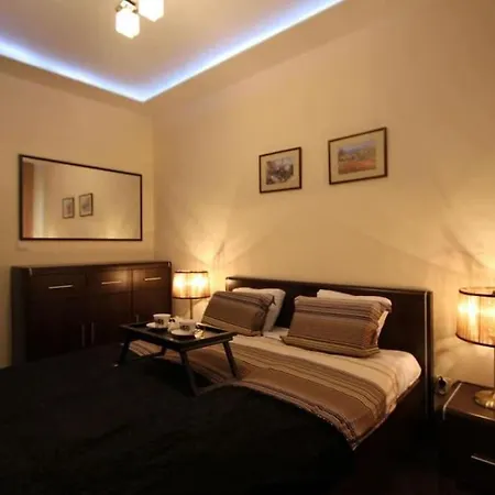 Golden Apartments&szafarnia 7-66 格但斯克